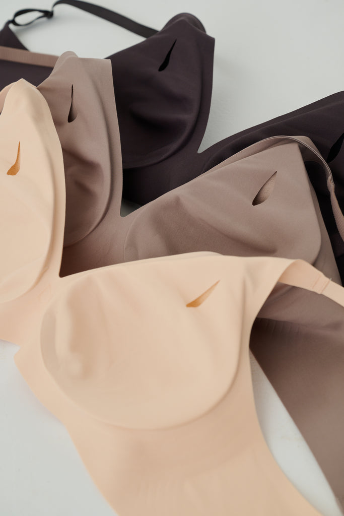 Invisible supportive bra in skin