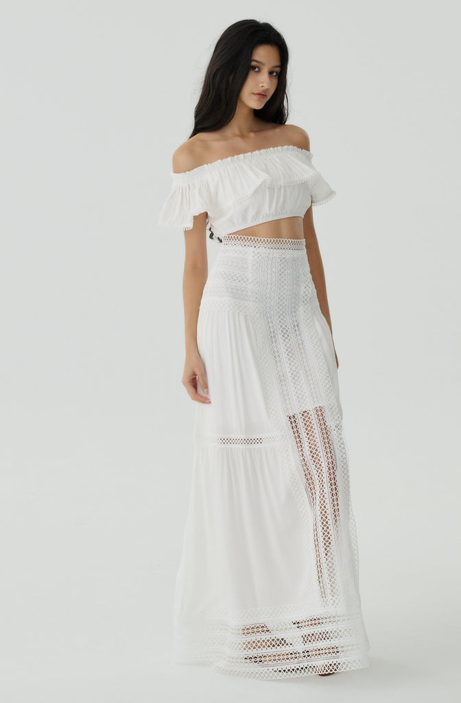 Darling days lace set in white
