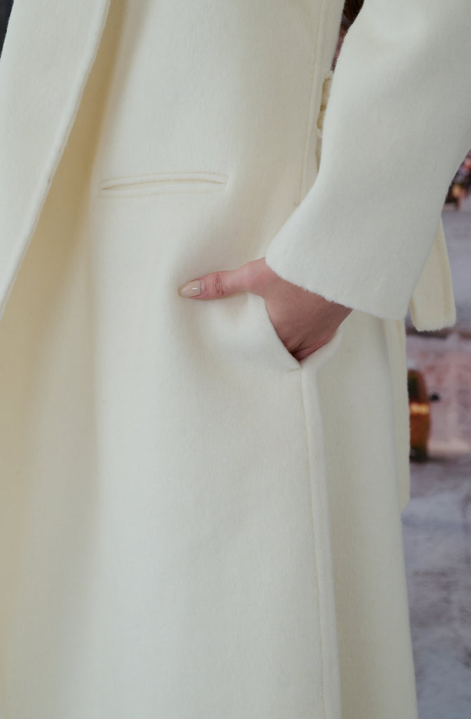 Snow storm wool Coat with belt